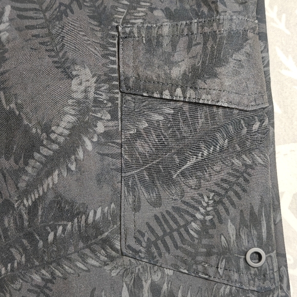Men's Black Patterned Swim Shorts- BNWT-size S - Picture 7 of 7